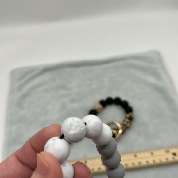 Silicone Bangle Wristlets Keychain Bracelets with Tassels—2 pack Total - Picture 7 of 7